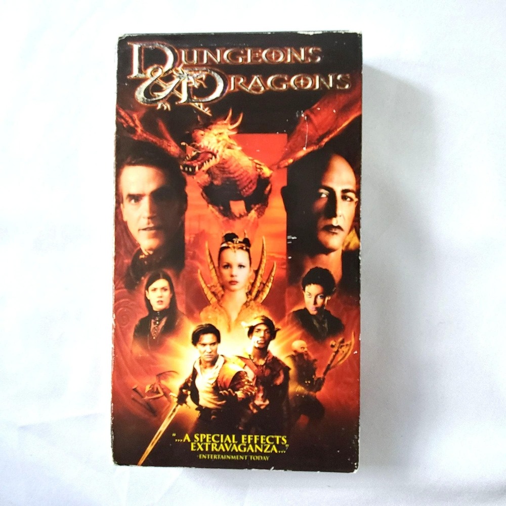 Dungeons & Dragons 2000 VHS Movie Fantasy Action Approx. 107 Min PG-13